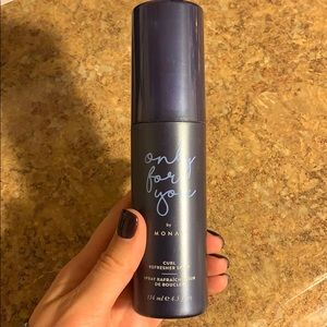Monat OFY curl refreshing spray